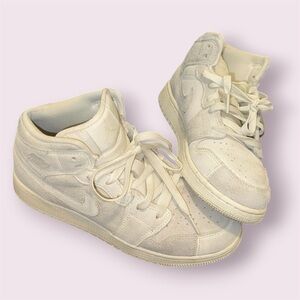 Air Jordan 1 Mid SE Craft GS “Pale Ivory” – Size 6Y (Women’s 7.5–8)